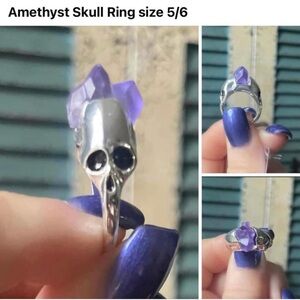 New! Amethyst Skull Ring in Silver size 5/6